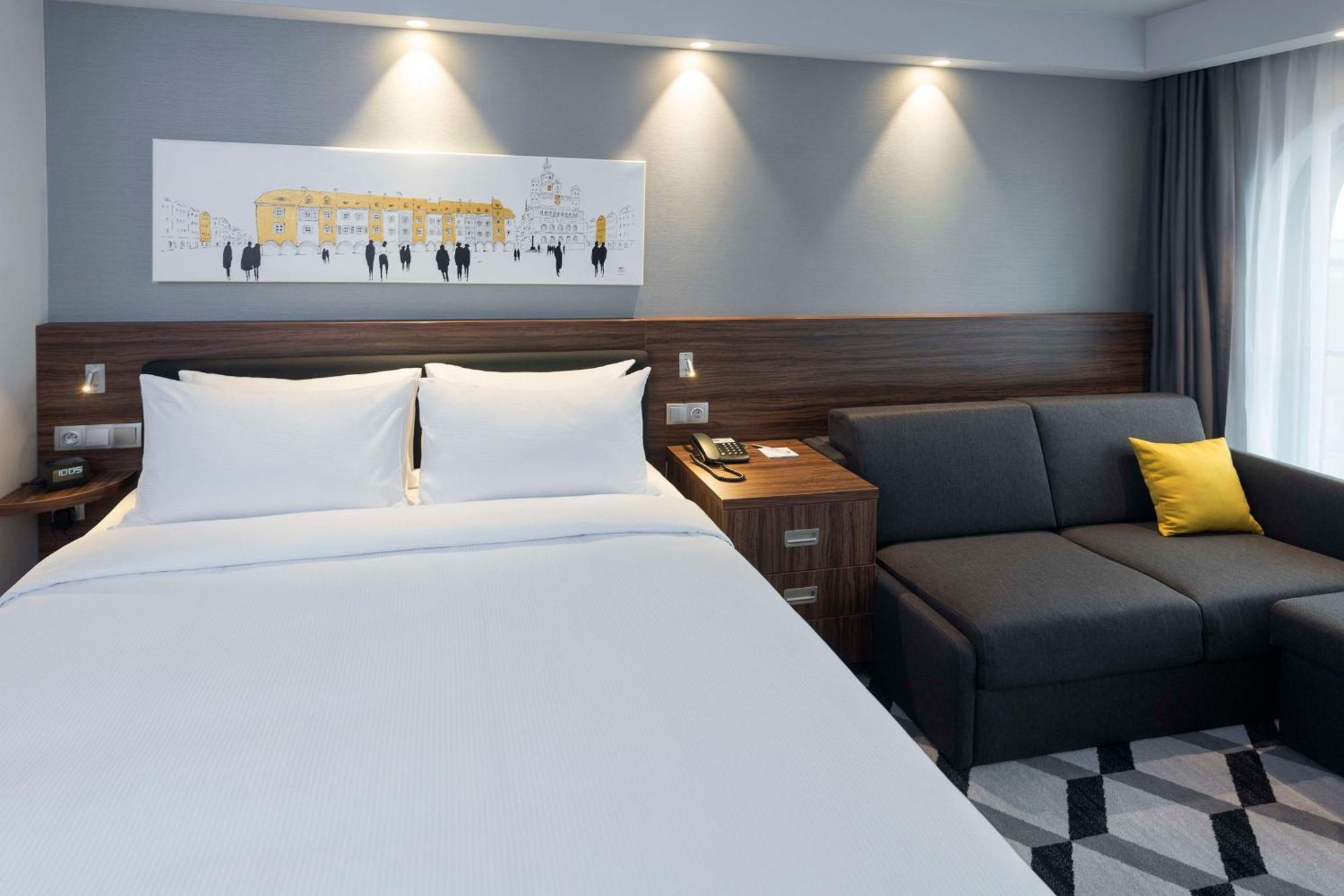 Hotel Hampton By Hilton Poznan Old Town Exterior foto