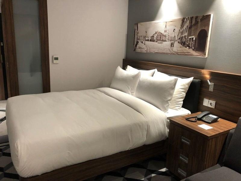 Hotel Hampton By Hilton Poznan Old Town Exterior foto